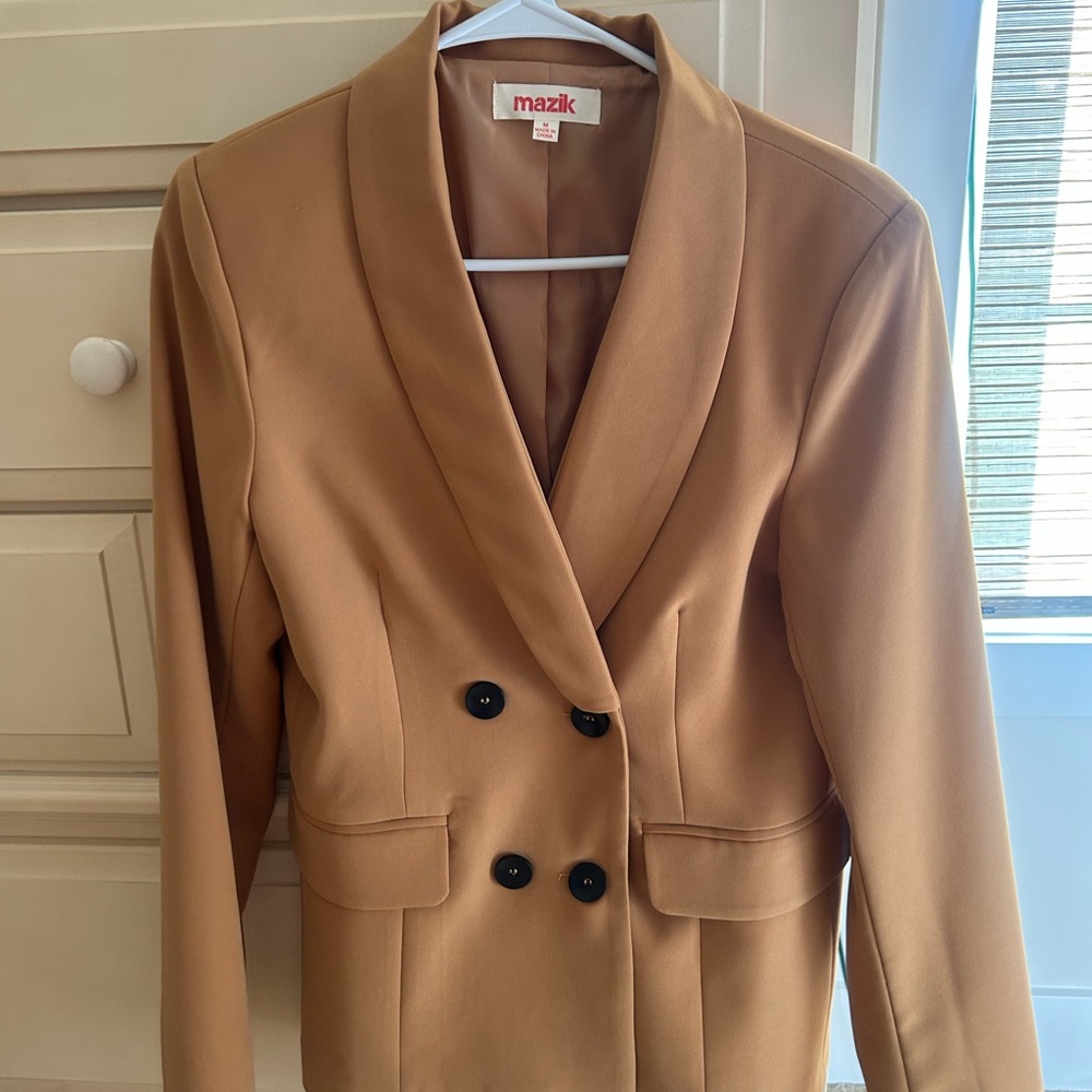 Mazik Women's Camel Double-Breasted Blazer